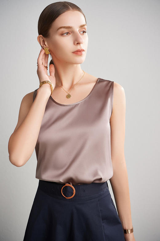 【盏那】桑蚕丝无袖背心 内搭外穿都适宜 商品图6