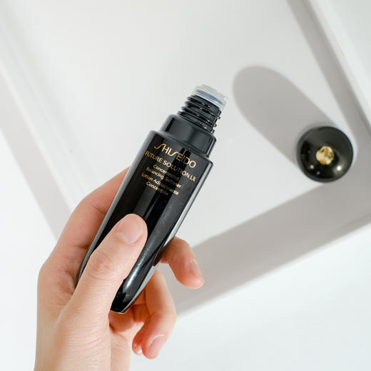 Shiseido资生堂时光琉璃御藏臻萃水乳二合一柔肤水74ml大中样 商品图3