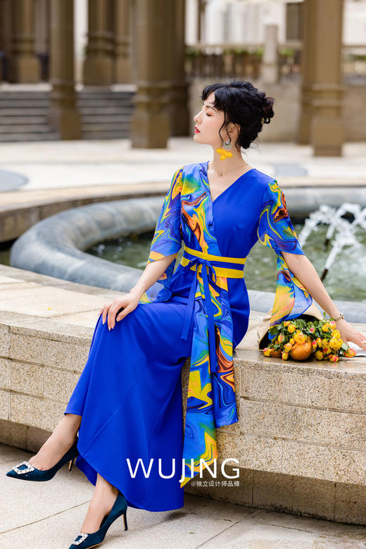 3022083 莱茵印月 克莱茵蓝连衣裙 雾境 商品图4