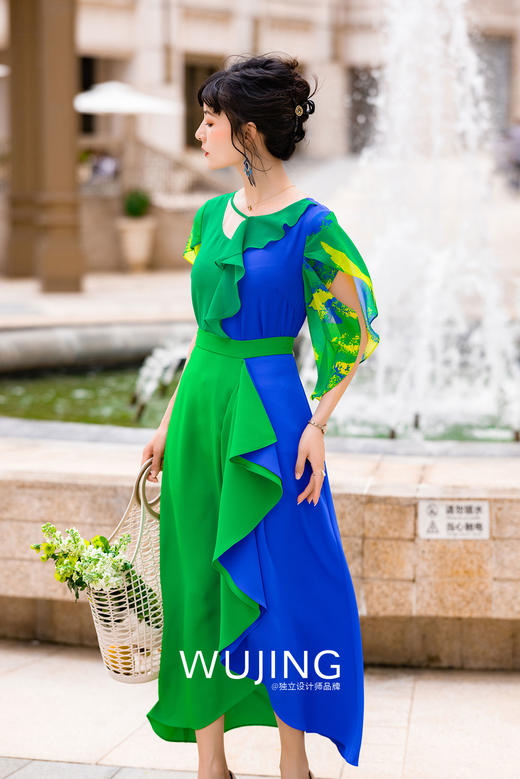 3022114 青山远黛 阳春绿上衣 雾境 商品图3