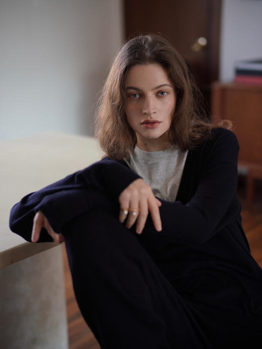 Polar Night V-neck Sweater S码 商品图6