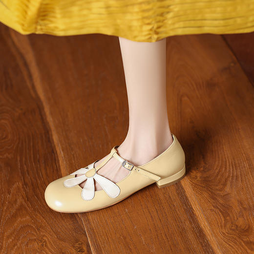 爆款小雏菊，清新减龄真皮镂空拼接浅口单鞋QQJ-JZ-689F 商品图8