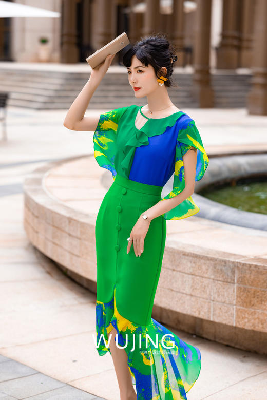 3022116 青山远黛 阳春绿半裙 雾境 商品图1