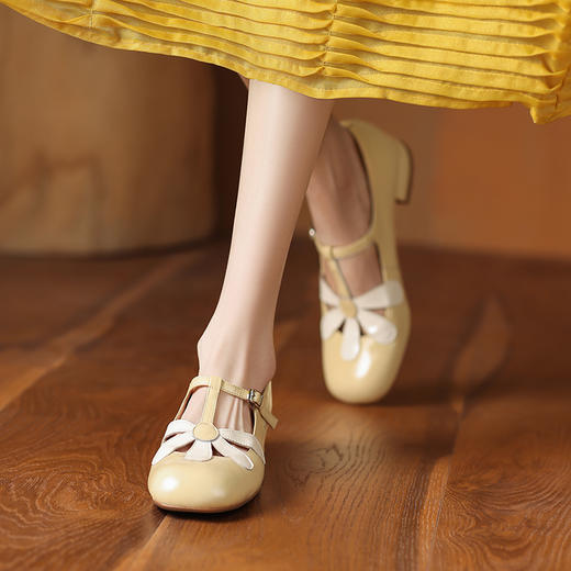 爆款小雏菊，清新减龄真皮镂空拼接浅口单鞋QQJ-JZ-689F 商品图9