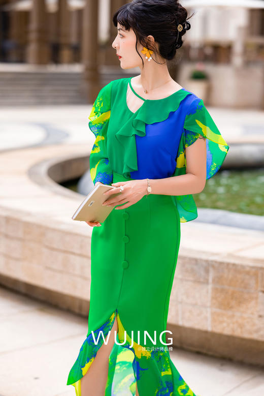 3022116 青山远黛 阳春绿半裙 雾境 商品图3