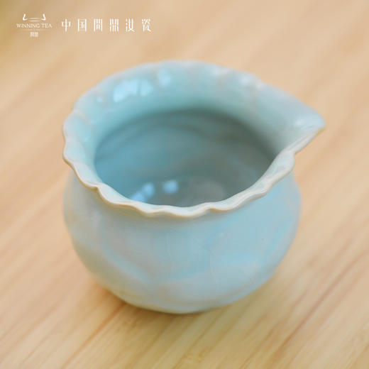问鼎汝瓷鼎峰系列老款天青莲瓣公杯（缺货） 商品图1
