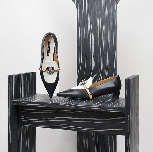 直述NOMORELIE  尖头艺术高跟鞋 商品图2