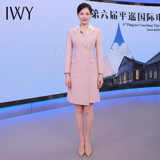 IWY/粉色西装连衣裙女春季新款高级感气质艺考播音主持人正装礼服Q13103 商品图3