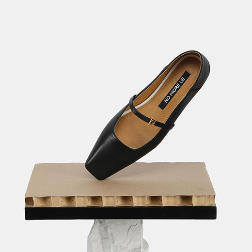 直述NOMORELIE 立体方头芭蕾舞鞋 商品图0