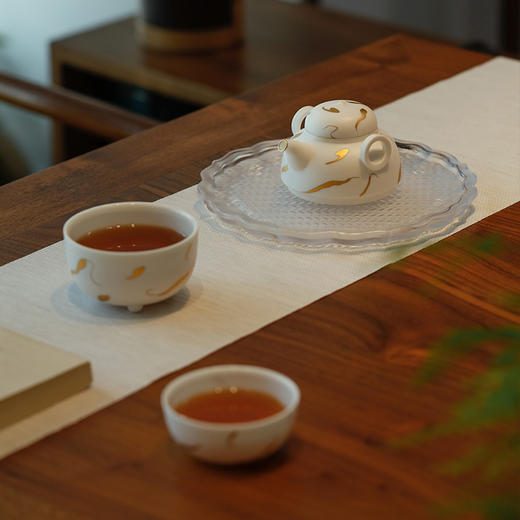 万仟堂 | 海上升明月·易泡壶 旅行茶具套装 便携快客杯 一壶两杯陶瓷功夫茶具 礼盒套装 海上升明月 不建议刻字 炫白素面 商品图6