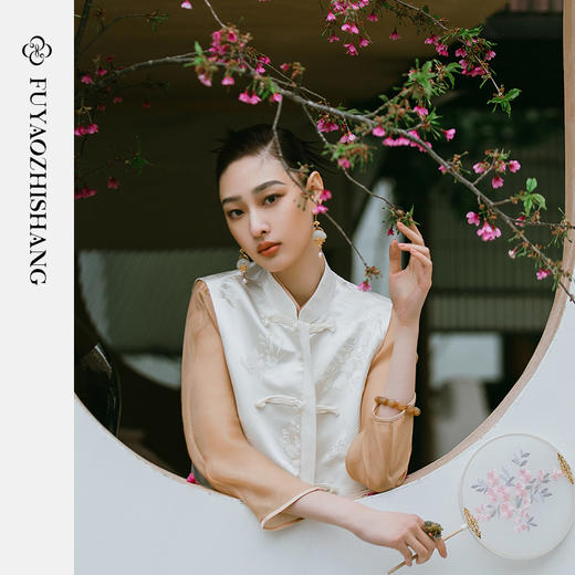 IWY/扶摇系列 立领盘扣轻薄衬衫23FYB112 商品图1