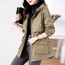 05508221：80640309 倩秋国际短款风衣