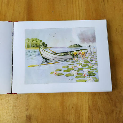 【童立方】小房子大家庭系列：蓝叔叔的新船3-6岁精装绘本故事书 商品图2