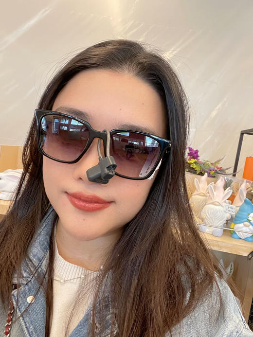 MCM女款墨镜黑色logo镜腿只要¥750百搭款 黑色渐变镜片 商品图4