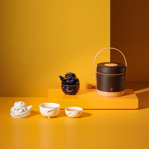 万仟堂 | 海上升明月·易泡壶 旅行茶具套装 便携快客杯 一壶两杯陶瓷功夫茶具 礼盒套装 海上升明月 不建议刻字 炫白素面 商品图5