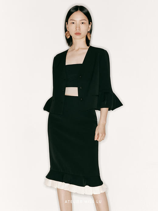 【云涌】云朵袖直身垫肩V领上衣/230017 商品图1