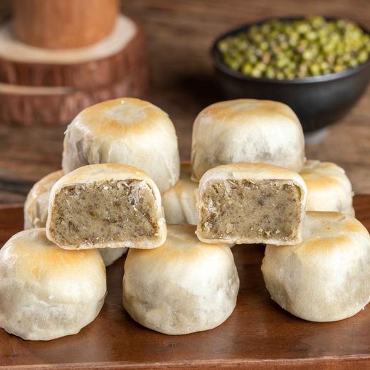 记忆中的味道 /手工老式绿豆饼，甜度只有普通绿豆糕的40% 芋相莲饼 莲子银耳饼 ~ 商品图0