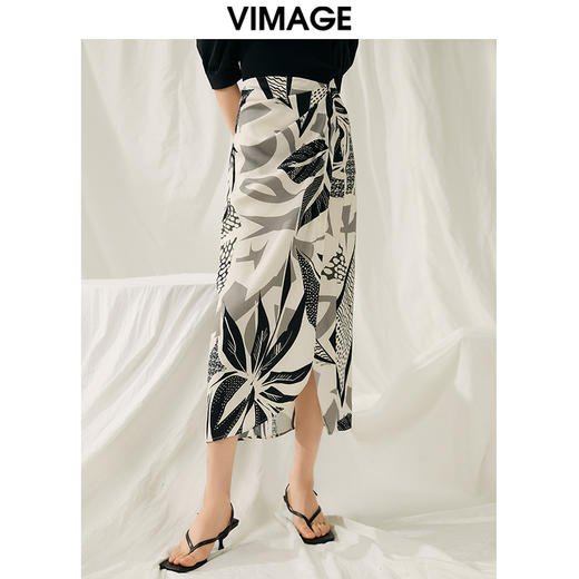 VIMAGE纬漫纪夏季新款高腰显瘦气质印花小众设计半裙V1906522 商品图0