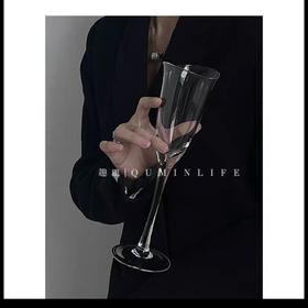 喇叭素语酒杯