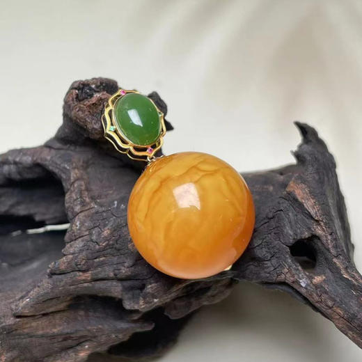 18k蜜蜡大圆珠吊坠 商品图0