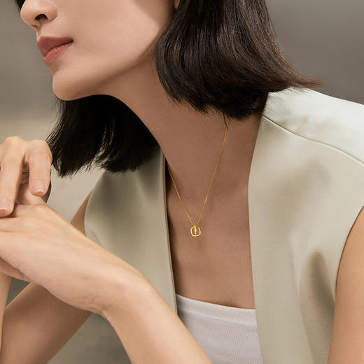 周六福黄金项链女5G计价足金2代无极金系列时髦金环扣链坠套链 商品图3