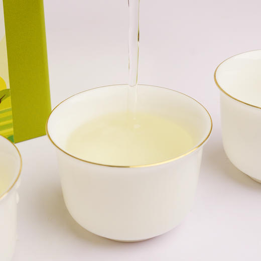 聼瀑崖 湖北硒都恩施玉露100g（特级）古法蒸清绿茶礼盒 商品图4