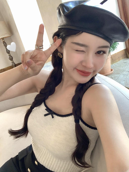 Read Nameless/黑魔鬼外套+白色蝴蝶结吊带+花瓶腰半裙 商品图2