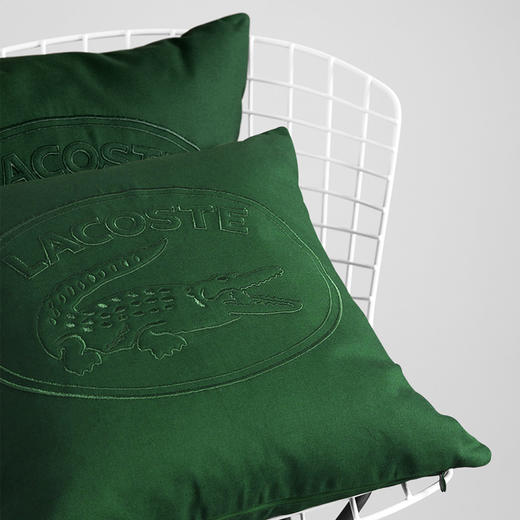 【分仓直发包邮】L LACOSTE 全棉绣花靠垫（绿）LCKD-002 商品图1