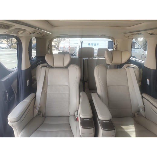 丰田 埃尔法 3.5L 尊贵版 【长租-北京】 商品图7