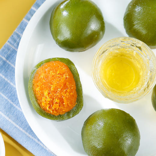 春味当鲜 时令青团 豆沙/芝麻/肉松 三味可选 皮薄馅足 美味用心配 商品图3