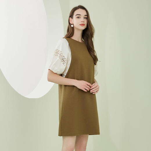 NF8X6斯尔丽瑟俪2023春夏新款简约通勤直筒群大灯笼袖圆领中长连衣裙 商品图2