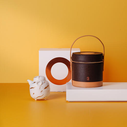 万仟堂 | 海上升明月·易泡壶 旅行茶具套装 便携快客杯 一壶两杯陶瓷功夫茶具 礼盒套装 海上升明月 不建议刻字 炫白素面 商品图4