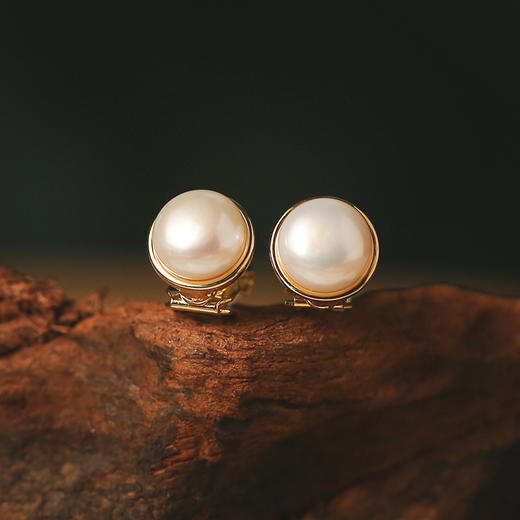 Manreya玛芮雅“极简风”珍珠纽扣耳夹 商品图5