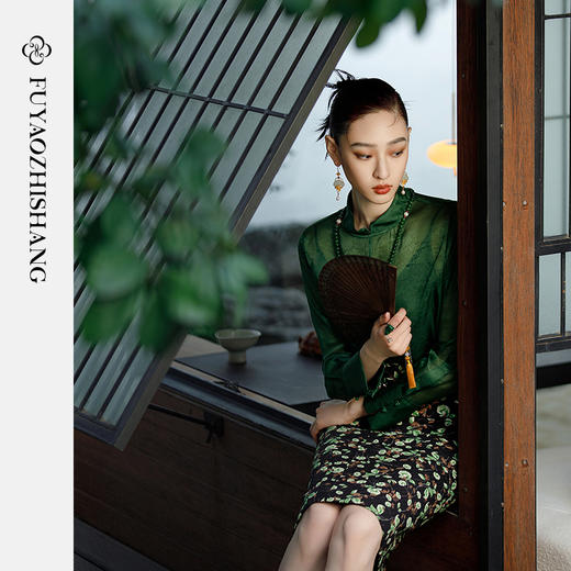 IWY/扶摇系列 复古轻奢立领衬衫23FYB99 商品图1