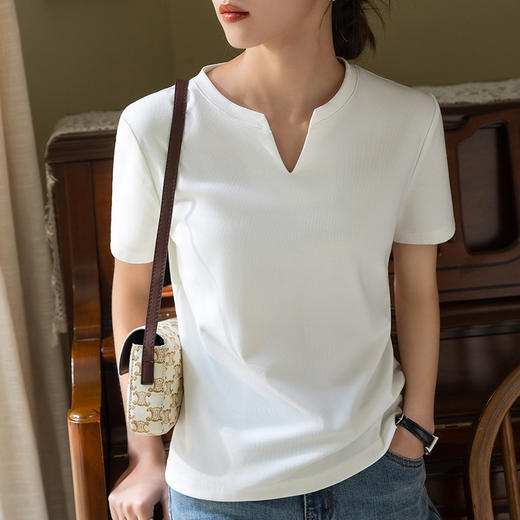气质v领纯色棉体恤收腰设计感小众上衣SG-DY330378 商品图2