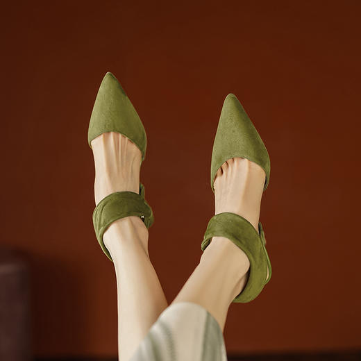 春夏新款，优雅设计感软舒尖头后空高跟凉鞋LCC-C8969 商品图3