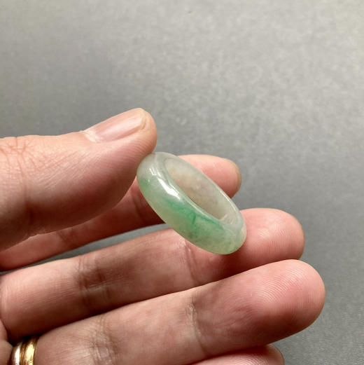 冰种阳绿翡翠指环戒指1920 商品图5