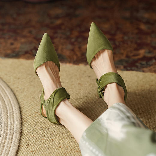 春夏新款，优雅设计感软舒尖头后空高跟凉鞋LCC-C8969 商品图4