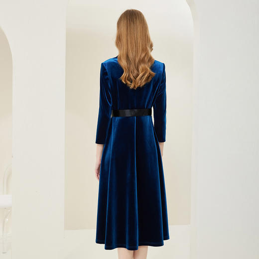 NA818斯尔丽瑟俪2023春季新款气质V领收腰显瘦A摆灯芯绒中长连衣裙 商品图1