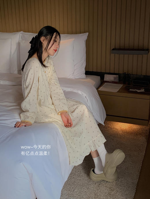 老米优品/ 认准正版哦~~~美美哒《花房菇凉棉纱小宅裙 》透气会呼吸的面料，夏天穿的家居裙好舒服~~很多色哦！Q230316A 商品图3