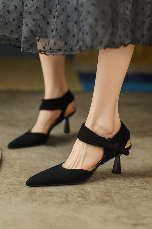 春夏新款，优雅设计感软舒尖头后空高跟凉鞋LCC-C8969 商品图12