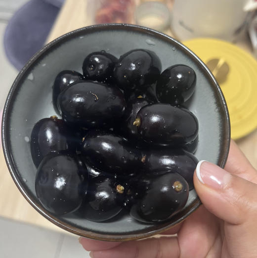 嘉宝果（蛟龙果），传说中的土豪之果，一果四味味道独特，集合了好几种水果的味道，营养价值极高，有丰富的蛋白质和维生素及各种微量元素，一盒450克，一组两盒 商品图2