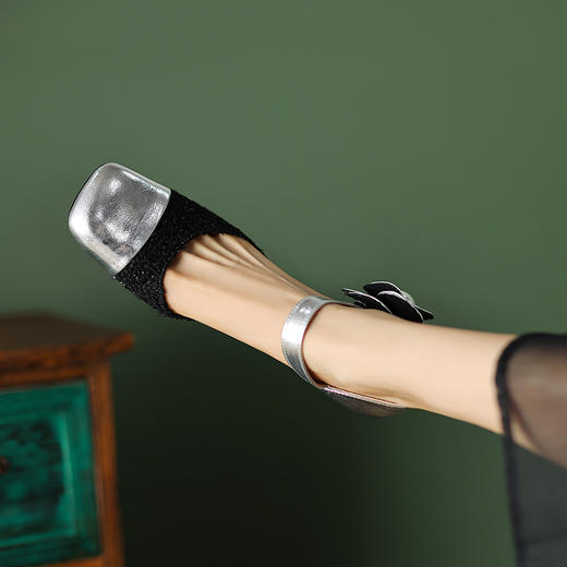 优雅百搭，粗跟花朵时尚中空凉鞋TYM-6187 商品图4