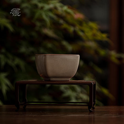 问鼎哥窑 致巧款 方鼎杯 商品图1