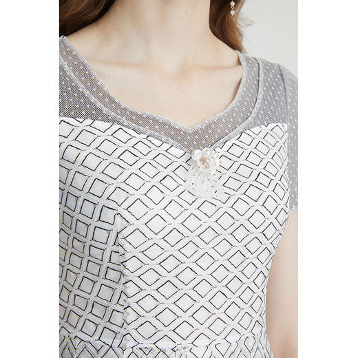 司歌V领短袖格纹刺绣连衣裙A871207 商品图1