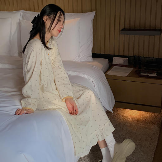 老米优品/ 认准正版哦~~~美美哒《花房菇凉棉纱小宅裙 》透气会呼吸的面料，夏天穿的家居裙好舒服~~很多色哦！Q230316A 商品图10