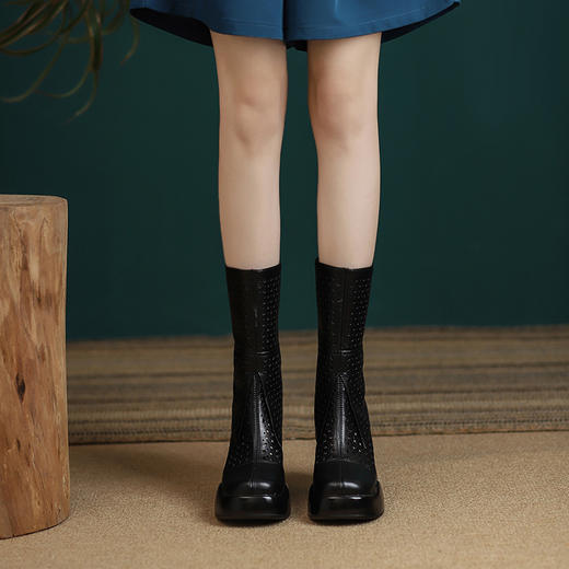 春夏新款，真皮洞洞鞋拼接防水台高跟中筒靴JH-701-3 商品图1