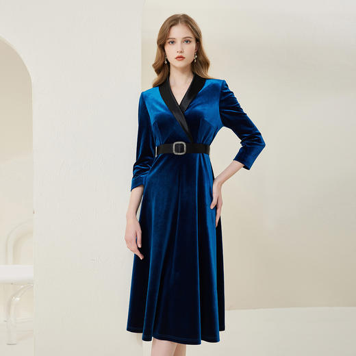 NA818斯尔丽瑟俪2023春季新款气质V领收腰显瘦A摆灯芯绒中长连衣裙 商品图0