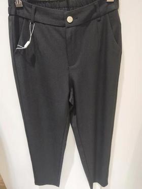 新百3楼康尼威春款黑色休闲西裤货号3062一1