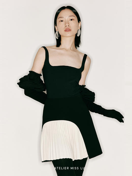 【半边是海】弧形百褶拼色高腰A字短裙/2300010 商品图2